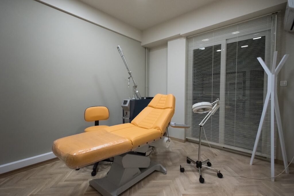 Derma Hair Clinic Dr. Karalexis gallery photo
