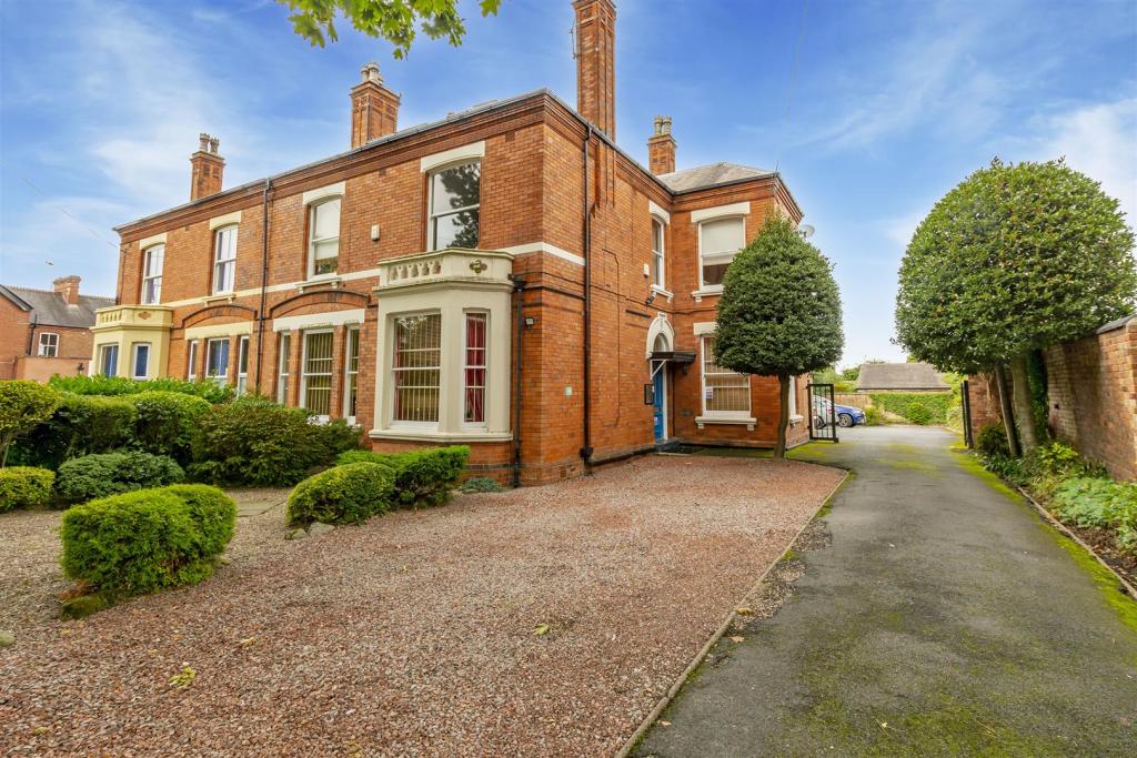 Wimpole Hair Transplant Clinic Nottingham gallery photo