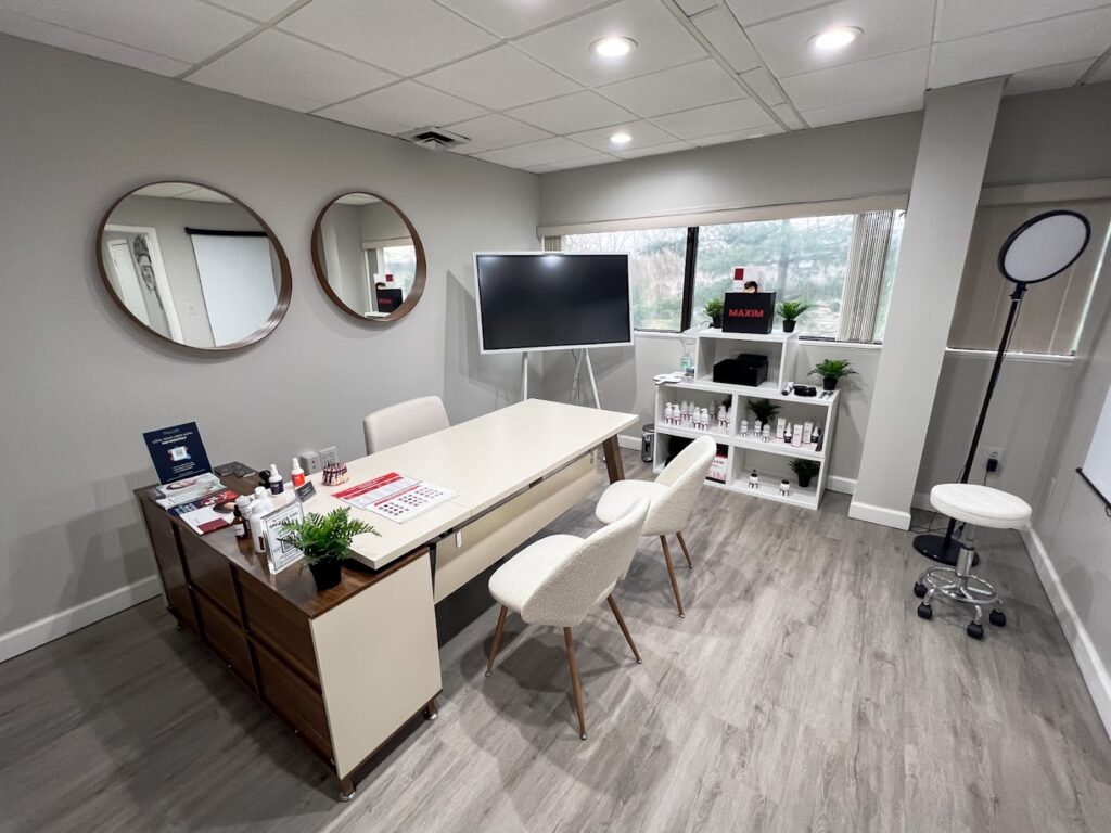 Maxim Hair Restoration & Transplants – Virginia gallery photo
