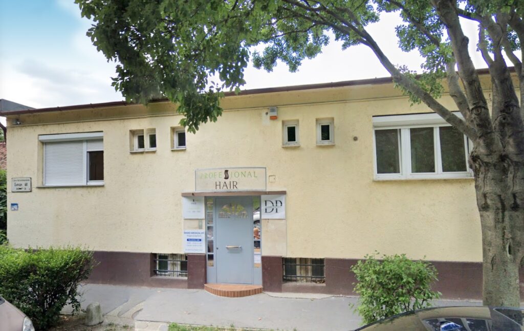 Professional Hair Implants Hair Clinic gallery photo