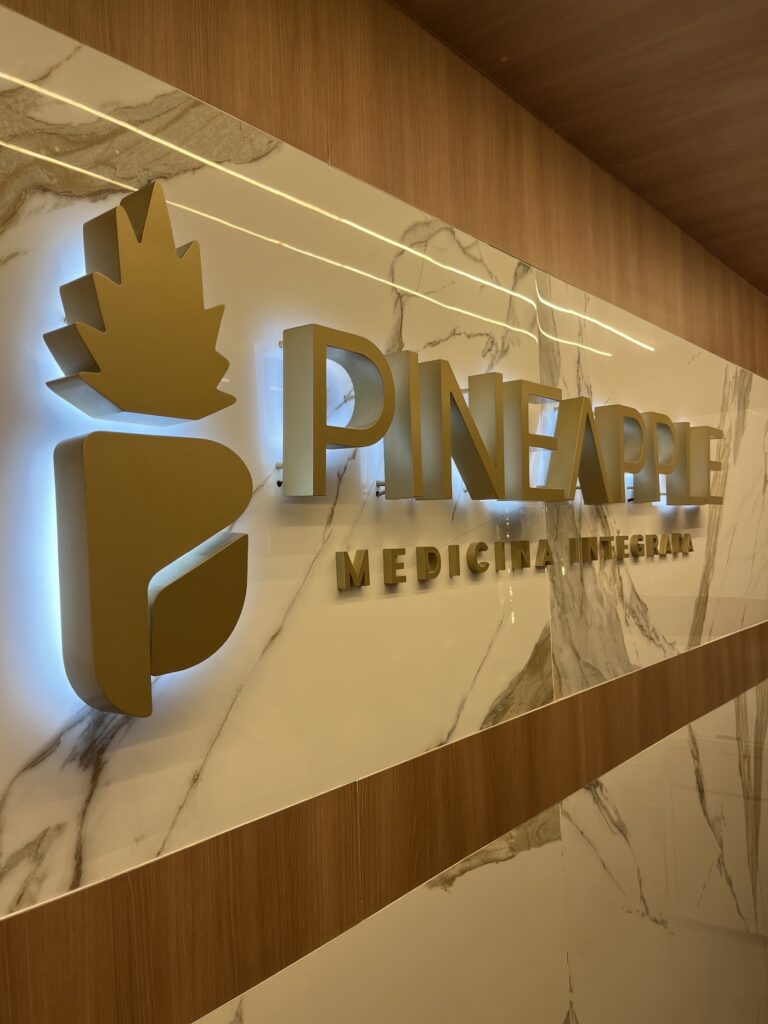 Pineapple Hair Brasil gallery photo