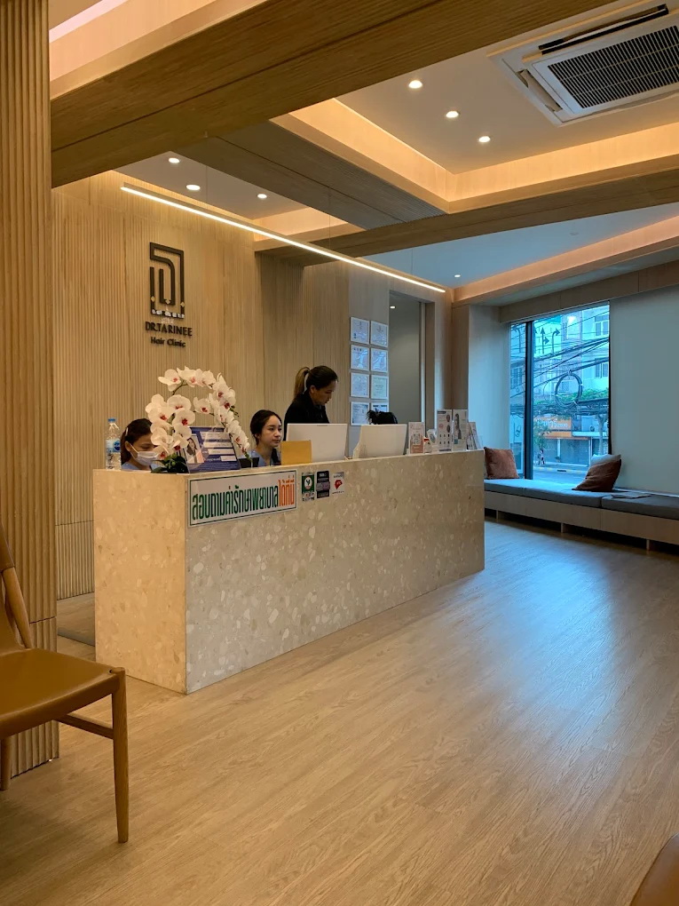 Dr.Tarinee Hair Clinic คลินิกปลูกผมและรักษาโรคเส้นผมทั้งแบบไม่ผ่าตัดและผ่าตัด gallery photo