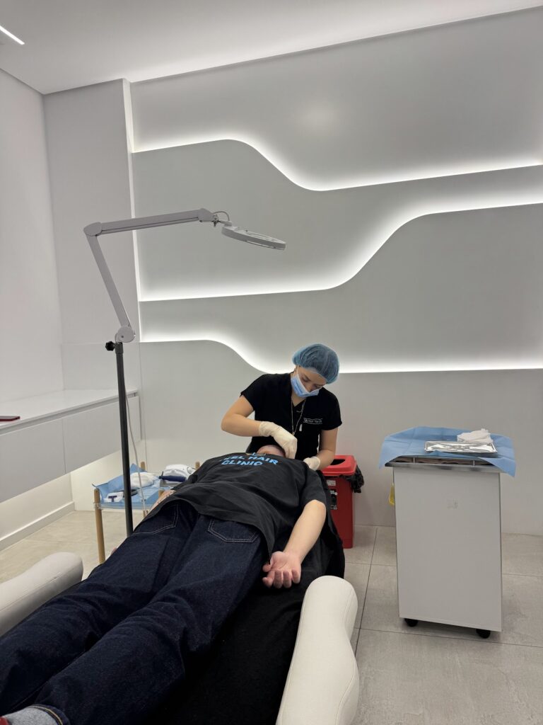 AKEL HAIR TRANSPLANT CLINIC DHI -TRAPIANTO DI CAPELLI TIRANA -HAIR TRANSPLANT- MBJELLLJE E FLOKEVE PRP gallery photo