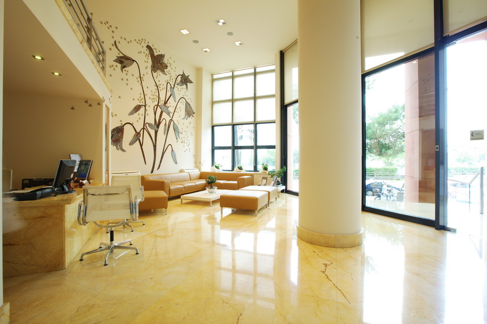 BERGMANN KORD Hair Clinic – Athens gallery photo